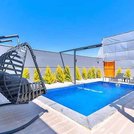 2 Bedroom Secluded With Private Pool Hot Tub Vila