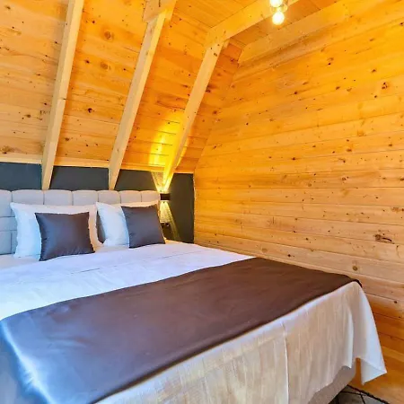 ヴィラ 2 Bedroom Secluded With Private Pool Hot Tub