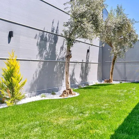 Vilă 2 Bedroom Secluded With Private Pool Hot Tub