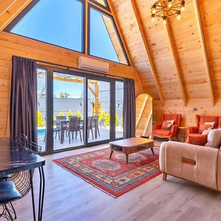 Vila 2 Bedroom Secluded With Private Pool Hot Tub
