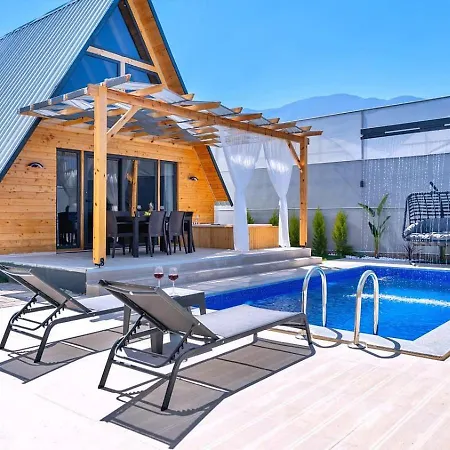 Vila 2 Bedroom Secluded With Private Pool Hot Tub