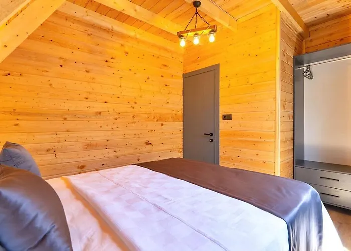 2 Bedroom Secluded With Private Pool Hot Tub Vila