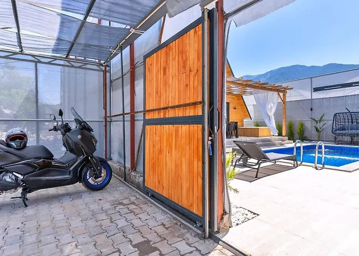 2 Bedroom Secluded With Private Pool Hot Tub Fethiye