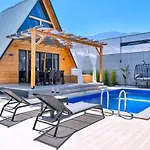 Villa 2 Bedroom Secluded With Private Pool Hot Tub