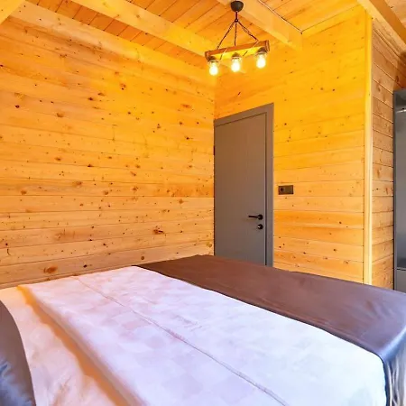 2 Bedroom Secluded With Private Pool Hot Tub Вилла