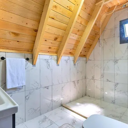 Villa 2 Bedroom Secluded With Private Pool Hot Tub