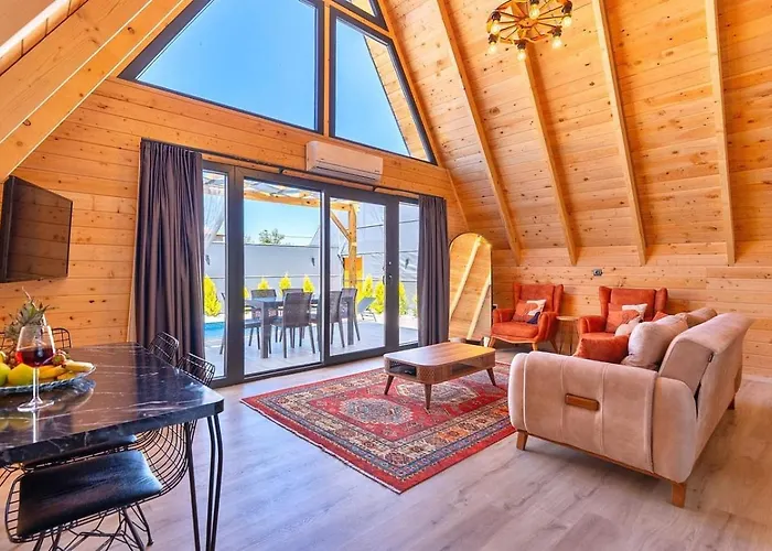 Villa 2 Bedroom Secluded With Private Pool Hot Tub