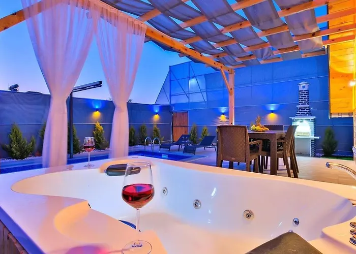 2 Bedroom Secluded With Private Pool Hot Tub * Fethiye